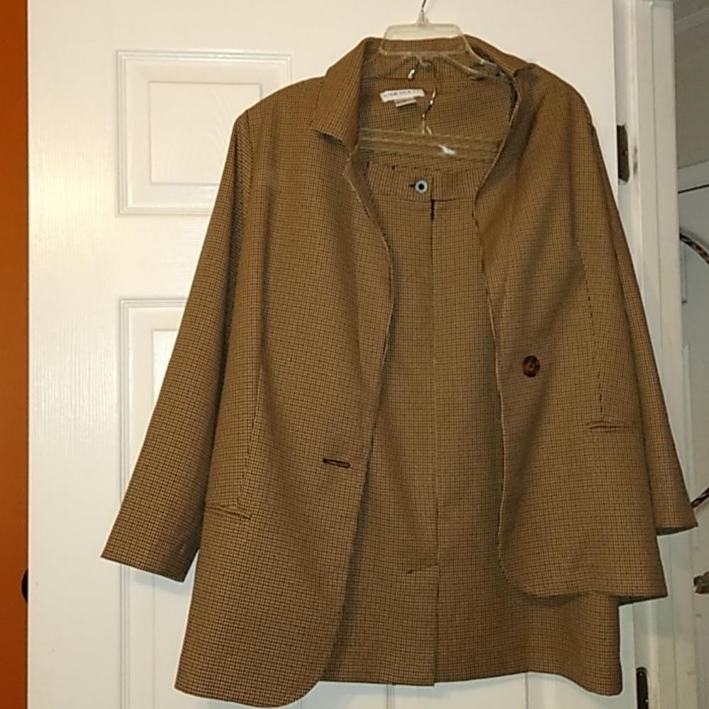 Two-piece suit